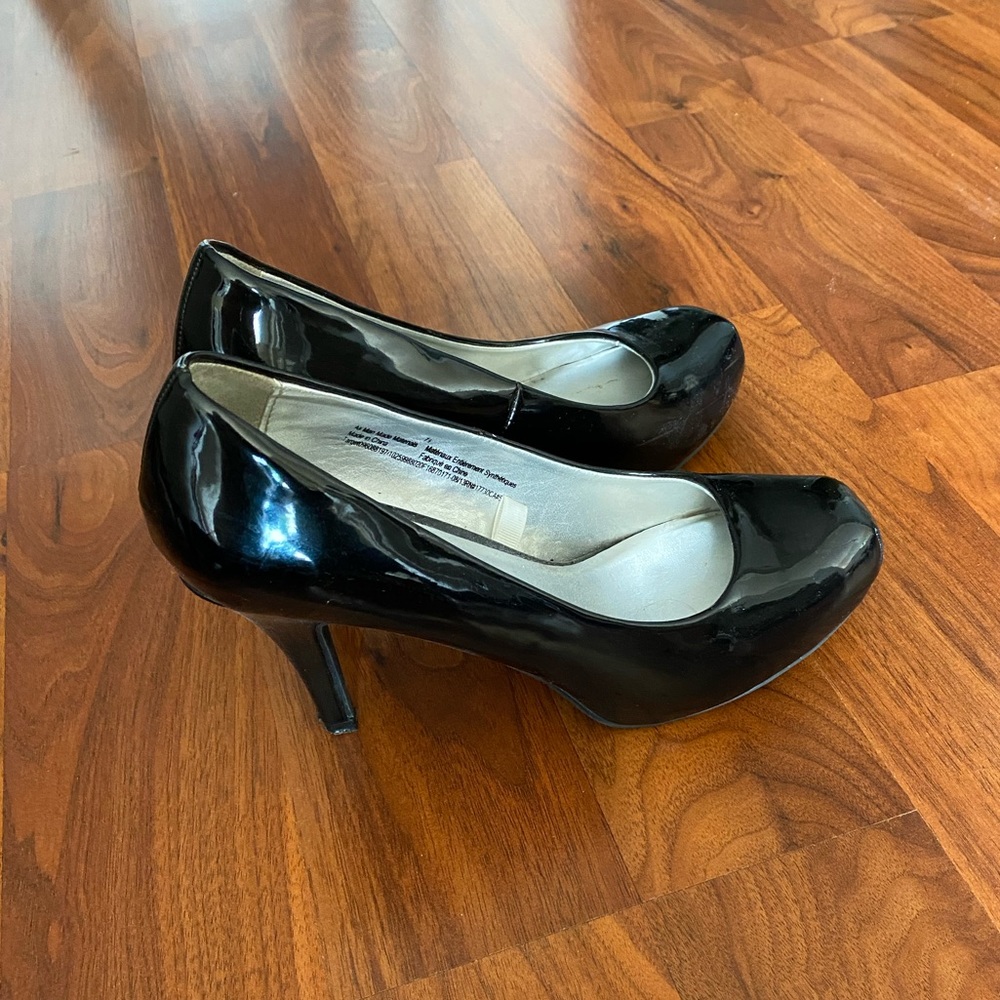 Black Mossimo 3” heels